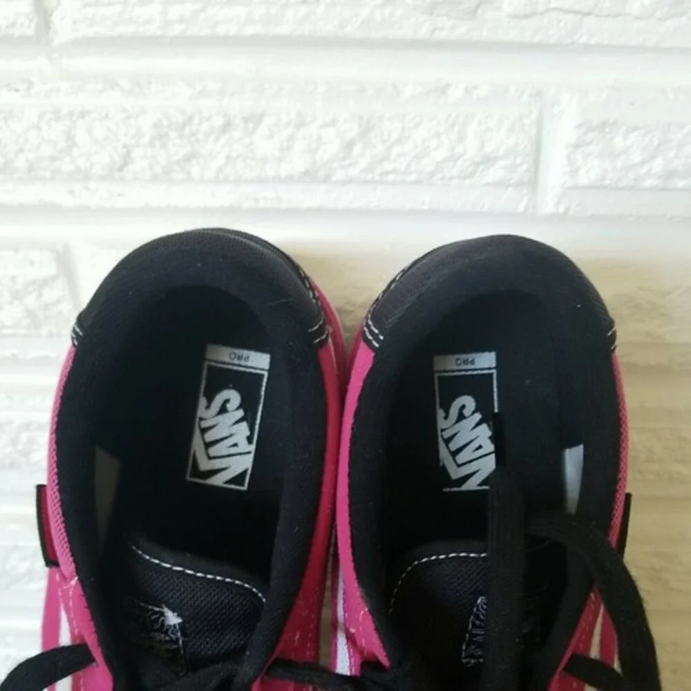 Vans Black White Magenta Skate Shoes Pink Trujillo youth size 6 EUC boys girls
